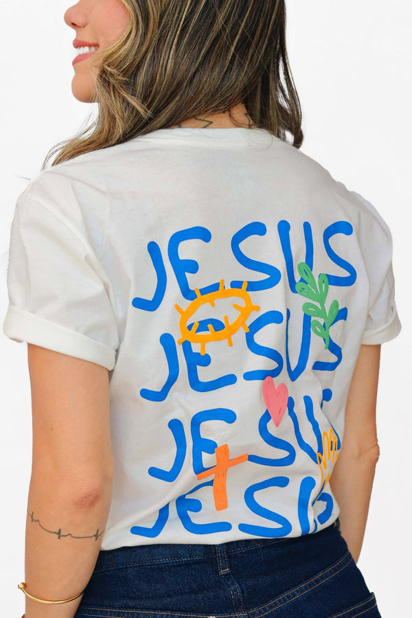 Costas da T-shirt Jesus da A MARCA com design limpo e acabamento sofisticado